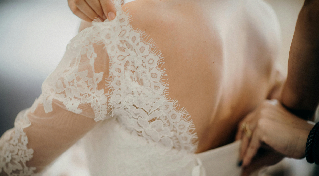 How to Choose the Perfect Wedding Dress for Your Body Type